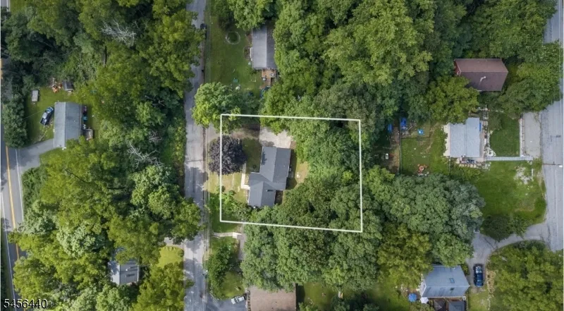 33 Orchard Dr Vernon, NJ 07462