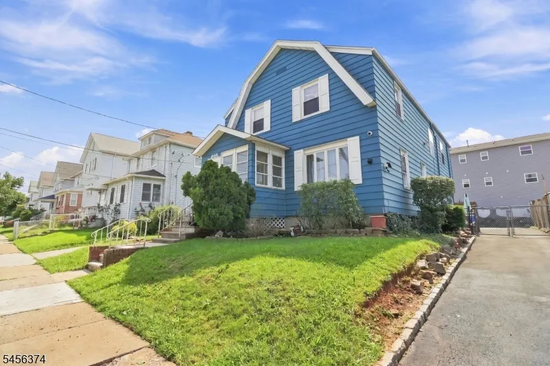 606 Britton St Elizabeth City, NJ 07202
