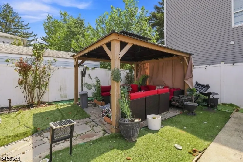 606 Britton St Elizabeth City, NJ 07202