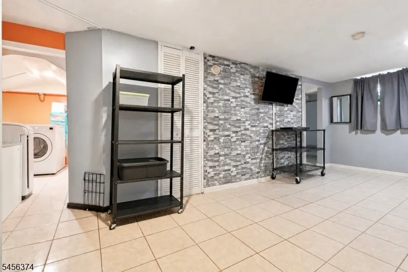 606 Britton St Elizabeth City, NJ 07202