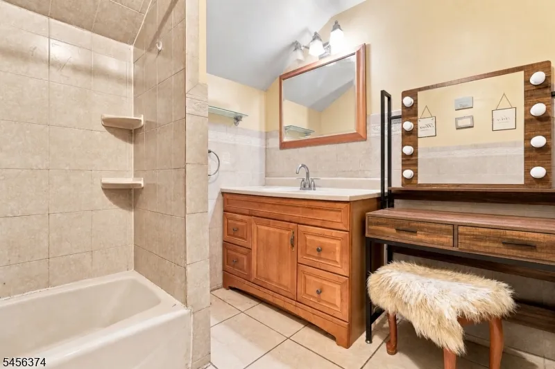 606 Britton St Elizabeth City, NJ 07202