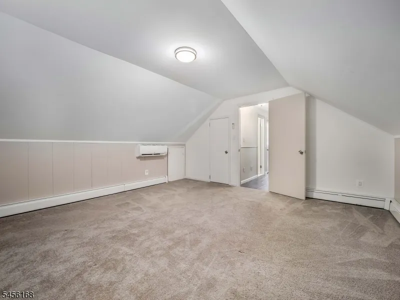 9 Lake Pochung Rd Vernon, NJ 07461