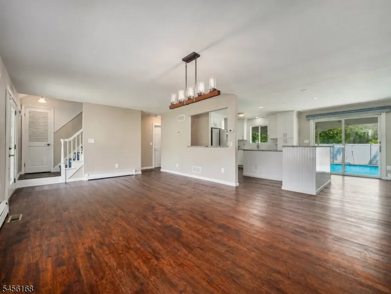 9 Lake Pochung Rd Vernon, NJ 07461