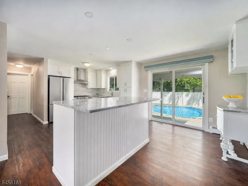 9 Lake Pochung Rd Vernon, NJ 07461