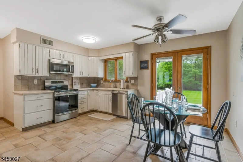 229 Lambertville Hopewell Rd Hopewell, NJ 08525