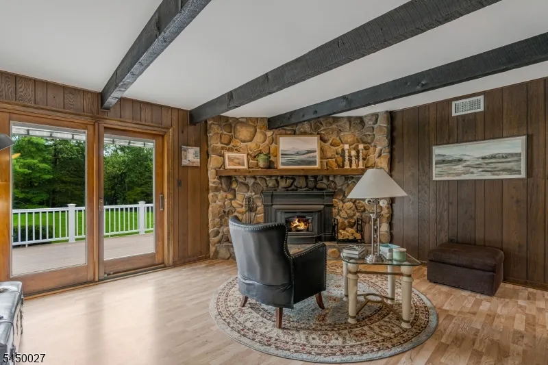 229 Lambertville Hopewell Rd Hopewell, NJ 08525
