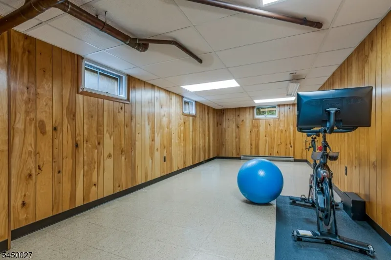 229 Lambertville Hopewell Rd Hopewell, NJ 08525