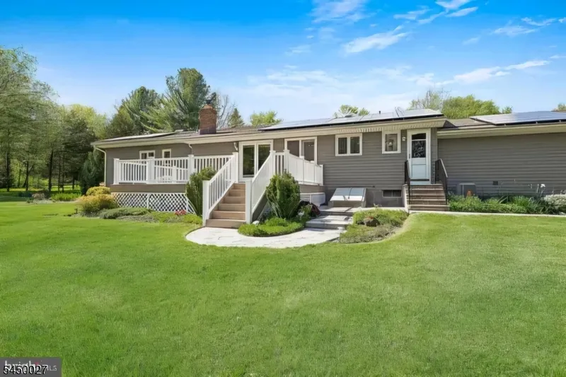 229 Lambertville Hopewell Rd Hopewell, NJ 08525