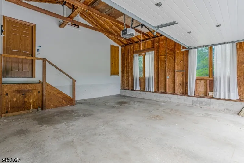 229 Lambertville Hopewell Rd Hopewell, NJ 08525