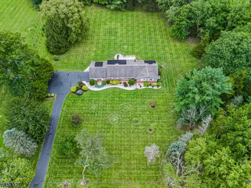 229 Lambertville Hopewell Rd Hopewell, NJ 08525