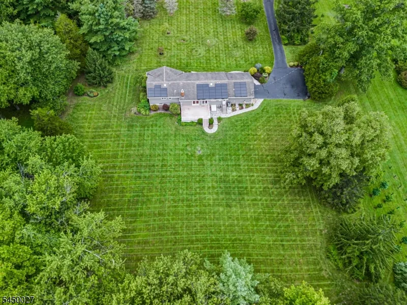 229 Lambertville Hopewell Rd Hopewell, NJ 08525