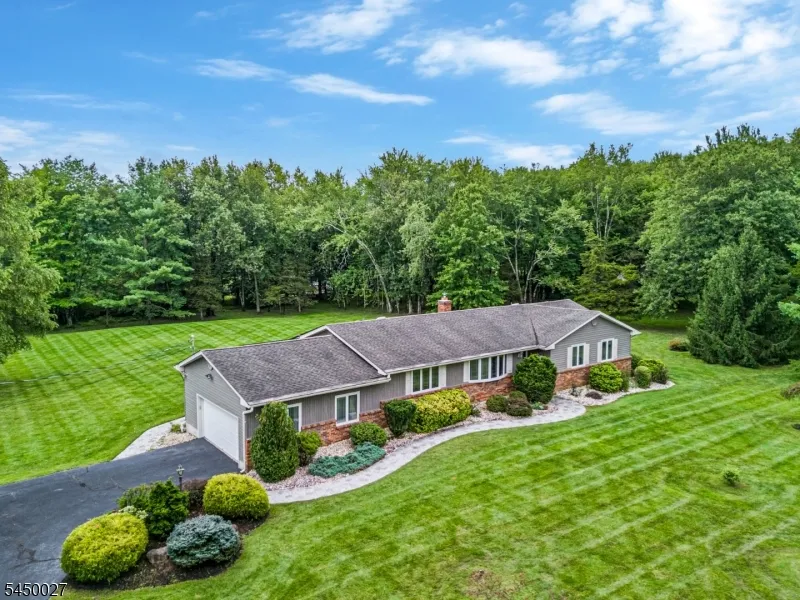 229 Lambertville Hopewell Rd Hopewell, NJ 08525
