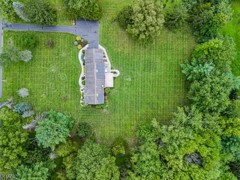 229 Lambertville Hopewell Rd Hopewell, NJ 08525