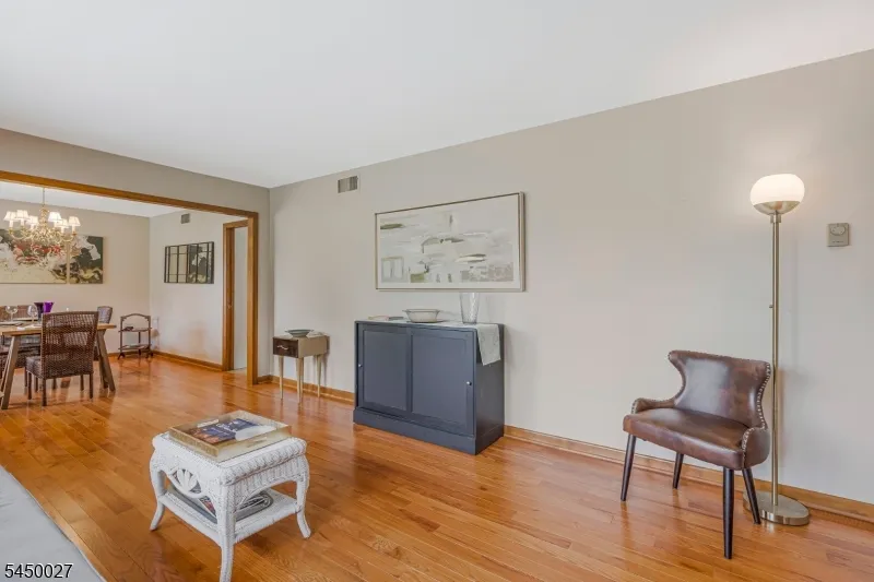 229 Lambertville Hopewell Rd Hopewell, NJ 08525