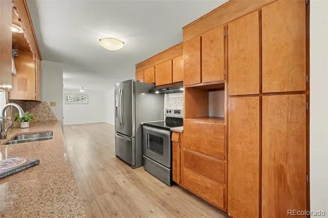 6644 S Penrose Court Centennial, CO 80121