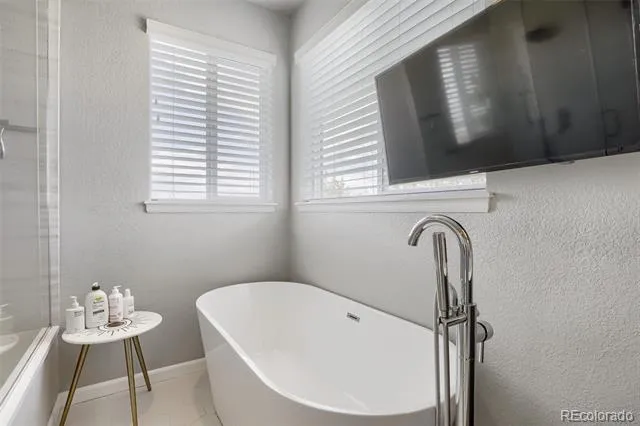 21037 E Nichols Aurora, CO 80016