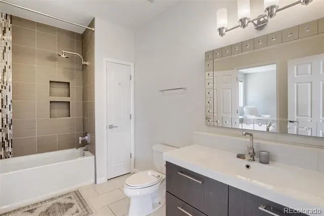 21037 E Nichols Aurora, CO 80016