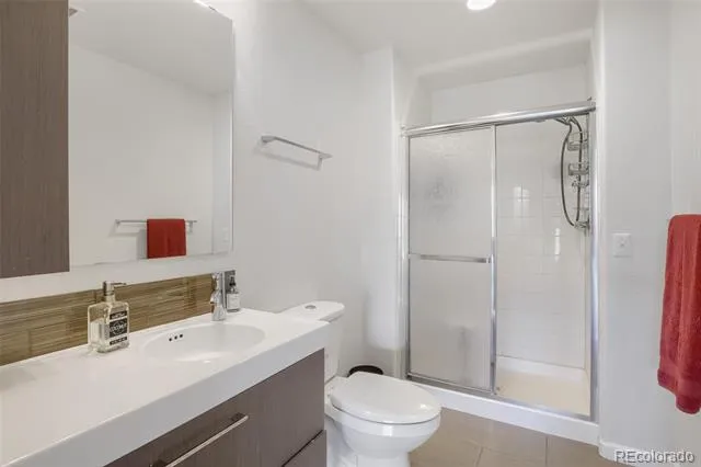21037 E Nichols Aurora, CO 80016