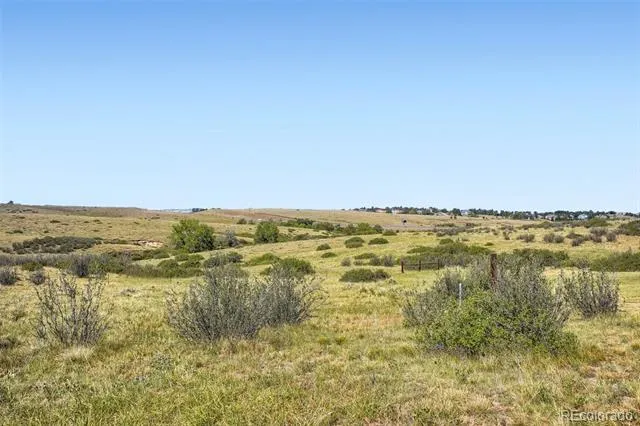 21037 E Nichols Aurora, CO 80016