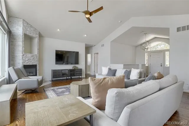 21037 E Nichols Aurora, CO 80016
