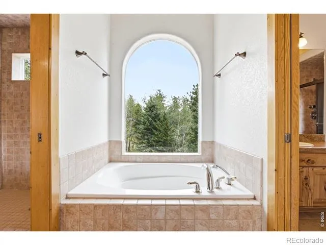 221 Rockledge Circle Lyons, CO 80540