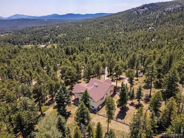 221 Rockledge Circle Lyons, CO 80540