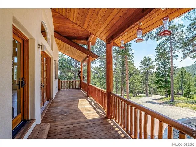 221 Rockledge Circle Lyons, CO 80540
