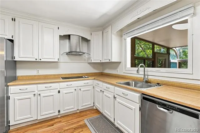 6850 S Downing Circle W Centennial, CO 80122