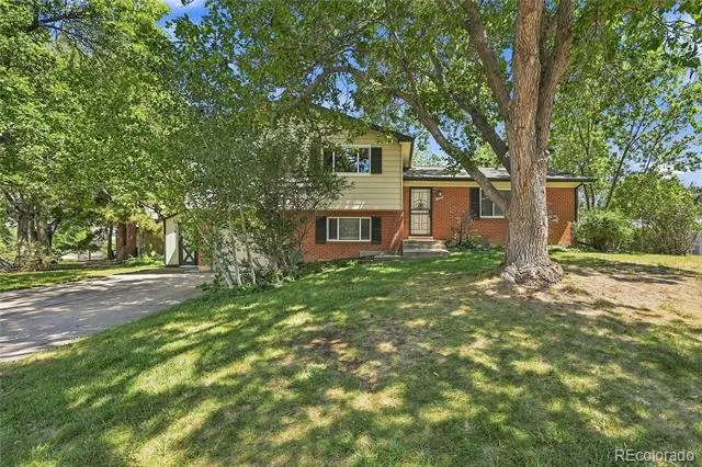 6850 S Downing Circle W Centennial, CO 80122