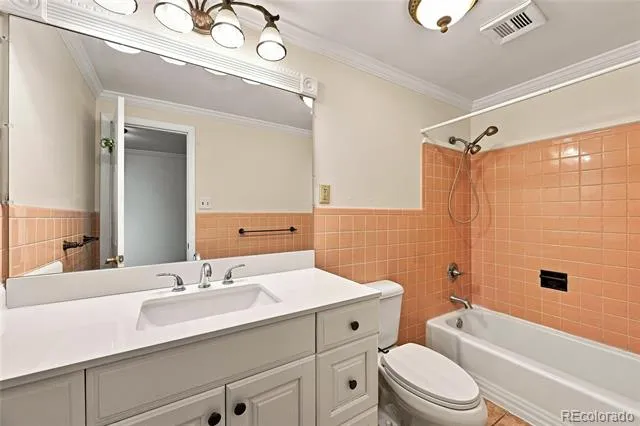 6850 S Downing Circle W Centennial, CO 80122