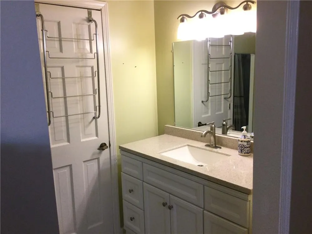 1368 BRANCHWOOD DRIVE Snellville, GA 30078