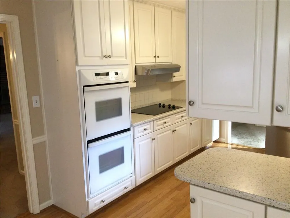 1368 BRANCHWOOD DRIVE Snellville, GA 30078