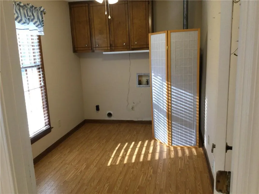 1368 BRANCHWOOD DRIVE Snellville, GA 30078