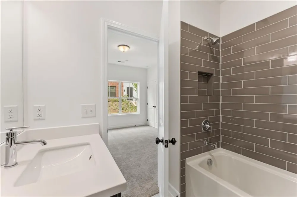 1927 Deco Drive Kennesaw, GA 30144