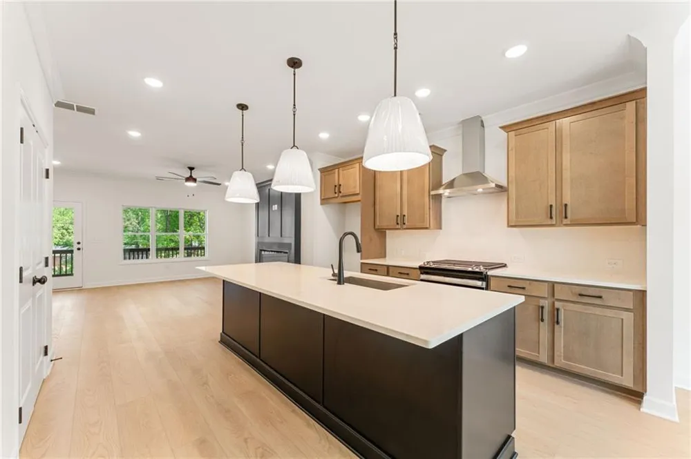 1927 Deco Drive Kennesaw, GA 30144