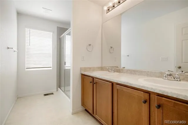 6318 Vista Cliff Loop Castle Rock, CO 80104