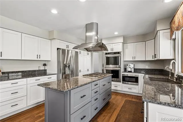 2366 Wynterbrook Drive Highlands Ranch, CO 80126