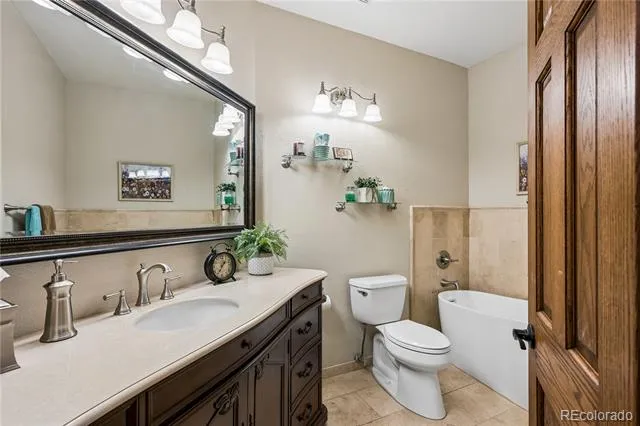 2366 Wynterbrook Drive Highlands Ranch, CO 80126