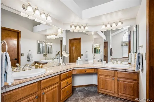 2366 Wynterbrook Drive Highlands Ranch, CO 80126