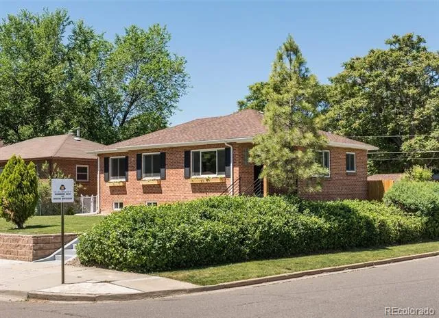 2895 Eudora Street Denver, CO 80207