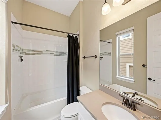 1825 Burke Drive Erie, CO 80516