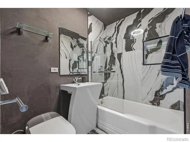 1309 Florence Street Aurora, CO 80010