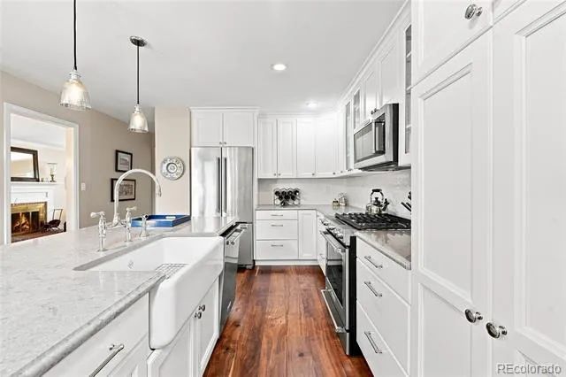 7569 S Ivanhoe Way Englewood, CO 80112