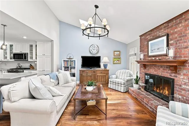7569 S Ivanhoe Way Englewood, CO 80112