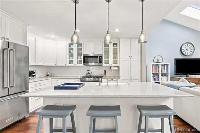 7569 S Ivanhoe Way Englewood, CO 80112