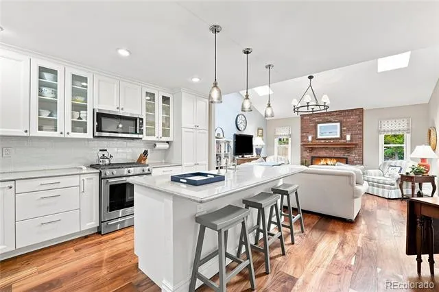 7569 S Ivanhoe Way Englewood, CO 80112