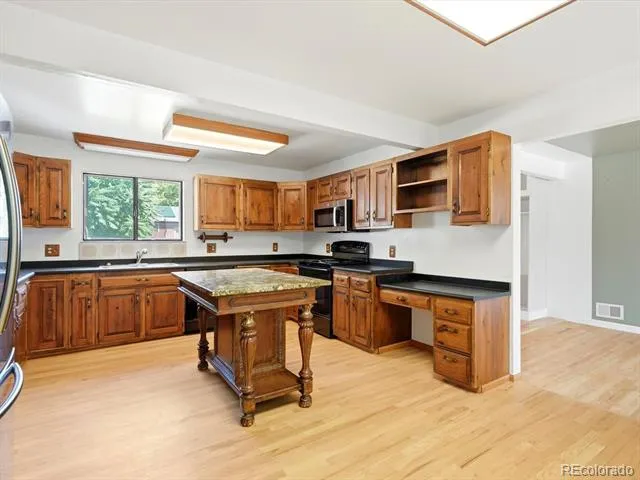 1429 Dean Drive Northglenn, CO 80233