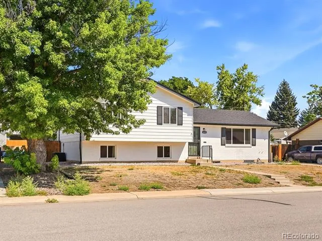 1429 Dean Drive Northglenn, CO 80233