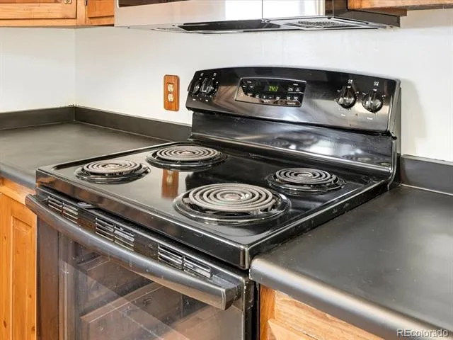 1429 Dean Drive Northglenn, CO 80233