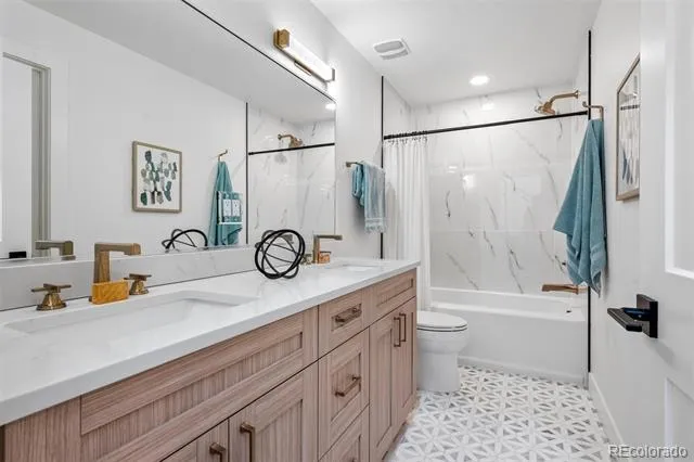 2227 Clarkson Street Denver, CO 80205